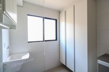 Apartamento para alugar com 67m², 2 quartos e 1 vagaÁrea de Serviço