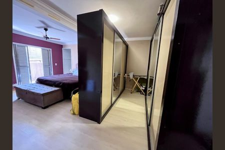 Casa à venda com 249m², 3 quartos e 2 vagas