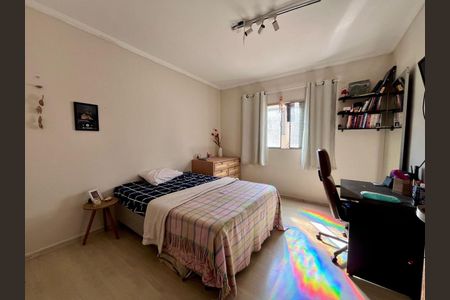 Casa à venda com 3 quartos, 249m² em Eldorado, Diadema