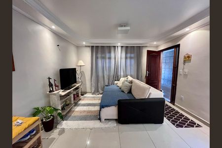 Casa à venda com 3 quartos, 249m² em Eldorado, Diadema