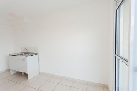 Sala de apartamento para alugar com 2 quartos, 38m² em Socorro, São Paulo
