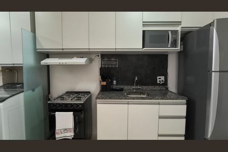Apartamento para alugar com 50m², 2 quartos e 1 vaga Apartamento para alugar com 50m², 2 quartos e 1 vagaCozinha e Área de Serviço