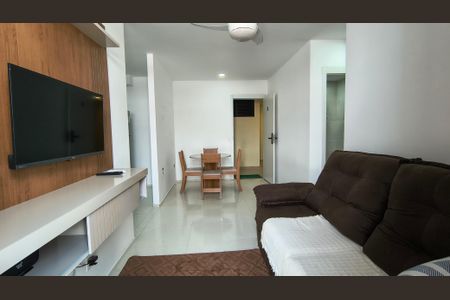Sala de apartamento para alugar com 2 quartos, 50m² em Recreio dos Bandeirantes, Rio de Janeiro