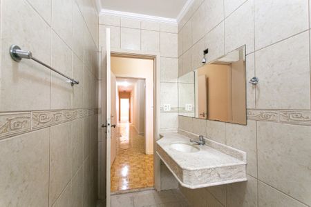 Casa para alugar com 200m², 3 quartos e 1 vagaBanheiro da Suíte