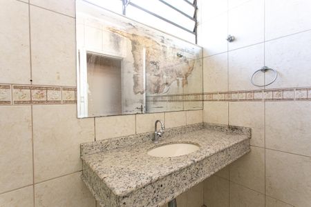 Casa para alugar com 200m², 3 quartos e 1 vagaBanheiro