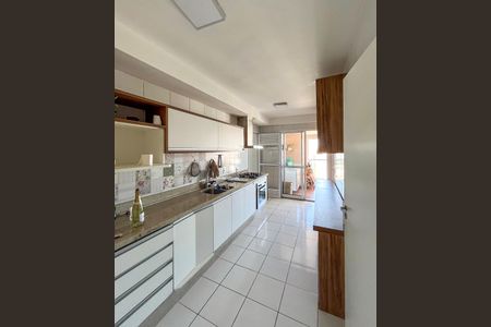 Apartamento para alugar com 134m², 4 quartos e 2 vagasCozinha