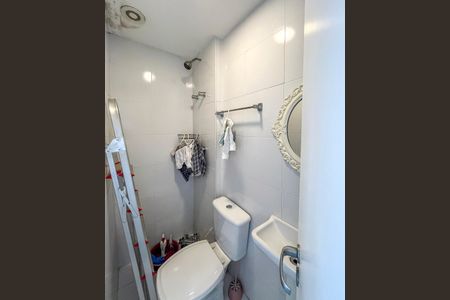 Apartamento para alugar com 134m², 4 quartos e 2 vagasBanheiro de serviço