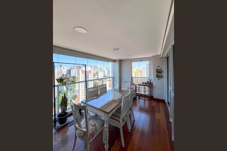 Varanda de apartamento para alugar com 4 quartos, 134m² em Aclimação, São Paulo