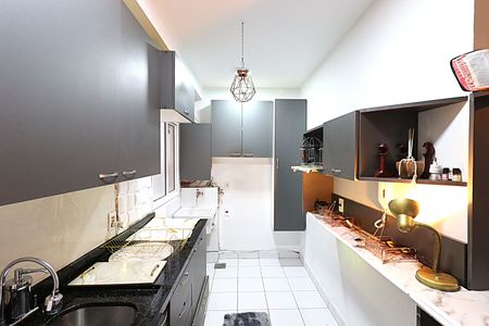 Apartamento para alugar com 125m², 2 quartos e 1 vagaCozinha - Armários