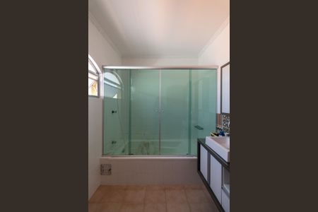 Casa para alugar com 330m², 3 quartos e 5 vagas Casa para alugar com 330m², 3 quartos e 5 vagasBanheiro