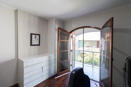 Casa para alugar com 330m², 3 quartos e 5 vagas Casa para alugar com 330m², 3 quartos e 5 vagasQuarto 1Quarto 1