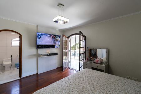 Casa para alugar com 330m², 3 quartos e 5 vagas Casa para alugar com 330m², 3 quartos e 5 vagasSuíte