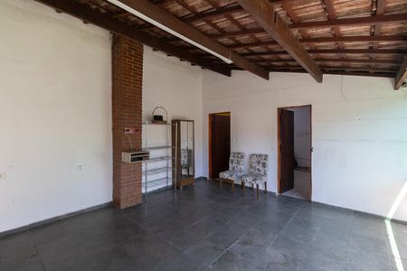 Casa para alugar com 330m², 3 quartos e 5 vagas Casa para alugar com 330m², 3 quartos e 5 vagasVaranda