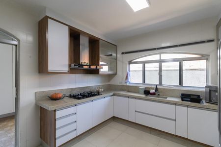 Casa para alugar com 330m², 3 quartos e 5 vagas Casa para alugar com 330m², 3 quartos e 5 vagasCozinha
