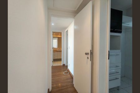 Apartamento à venda com 90m², 3 quartos e 1 vaga Apartamento à venda com 90m², 3 quartos e 1 vagaCorredor