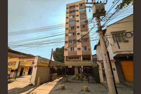 Apartamento à venda com 90m², 3 quartos e 1 vaga Apartamento à venda com 90m², 3 quartos e 1 vagaFachada e portaria