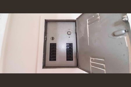 Apartamento para alugar com 65m², 2 quartos e 1 vagaQuadro de Luz