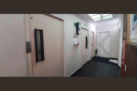 Apartamento para alugar com 65m², 2 quartos e 1 vagaElevadores