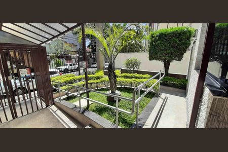 Apartamento para alugar com 65m², 2 quartos e 1 vagaAcessibilidade