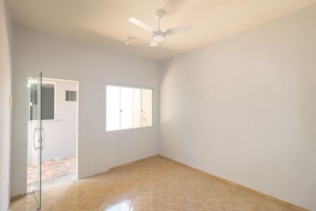 Sala de kitnet/studio para alugar com 1 quarto, 30m² em Campo Grande, Rio de Janeiro