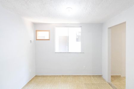 Sala/Quarto de kitnet/studio para alugar com 1 quarto, 22m² em Campo Grande, Rio de Janeiro