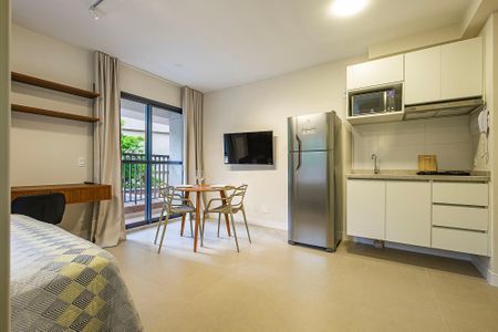 Studio de kitnet/studio para alugar com 1 quarto, 27m² em Pinheiros, São Paulo