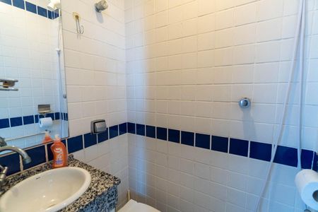 Apartamento para alugar com 65m², 3 quartos e 1 vaga Apartamento para alugar com 65m², 3 quartos e 1 vagaBanheiro da Suíte