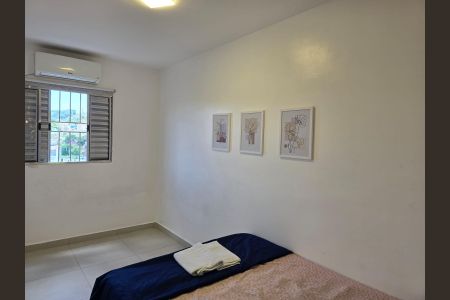 Apartamento para alugar com 55m², 2 quartos e 1 vagaQuarto 01