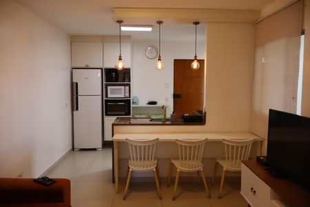 Sala de apartamento para alugar com 2 quartos, 55m² em Jardim Silvia, Guarulhos