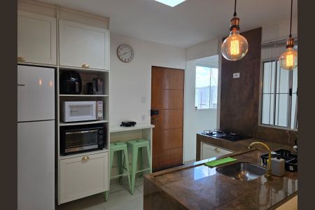 Apartamento para alugar com 55m², 2 quartos e 1 vagaCozinha 