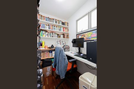 Apartamento à venda com 64m², 2 quartos e 1 vagaQuarto de serviço