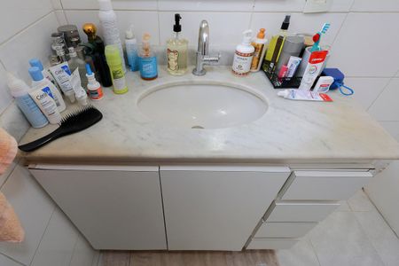 Apartamento à venda com 64m², 2 quartos e 1 vagaBanheiro