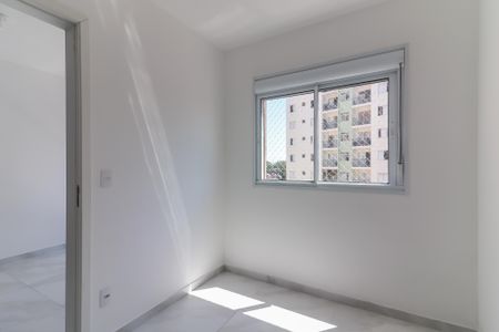 Quarto 2 de apartamento para alugar com 2 quartos, 40m² em Vila Butantã, São Paulo