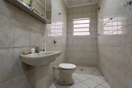 Casa para alugar com 126m², 2 quartos e 2 vagasBanheiro 1