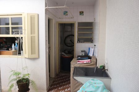 Casa para alugar com 300m², 3 quartos e 1 vagaÁrea de Serviço