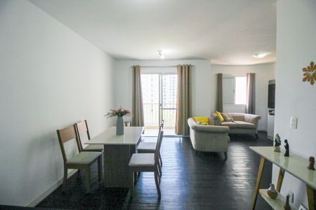 Sala de apartamento para alugar com 2 quartos, 68m² em Parque Reboucas, São Paulo