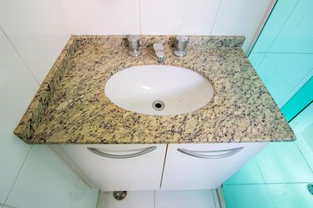 Casa à venda com 110m², 3 quartos e 2 vagasBanheiro social