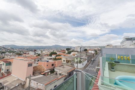 Apartamento à venda com 130m², 4 quartos e 1 vaga Apartamento à venda com 130m², 4 quartos e 1 vagaVista da Cobertura