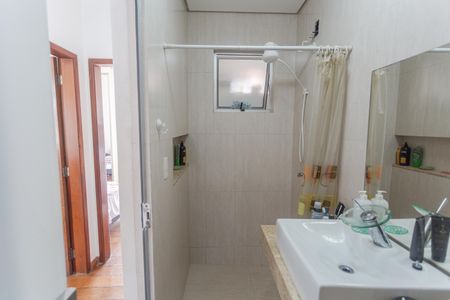 Apartamento à venda com 130m², 4 quartos e 1 vaga Apartamento à venda com 130m², 4 quartos e 1 vagaBanheiro Social