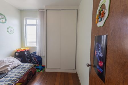 Apartamento à venda com 130m², 4 quartos e 1 vaga Apartamento à venda com 130m², 4 quartos e 1 vagaQuarto 2