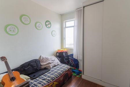 Apartamento à venda com 130m², 4 quartos e 1 vaga Apartamento à venda com 130m², 4 quartos e 1 vagaQuarto 2