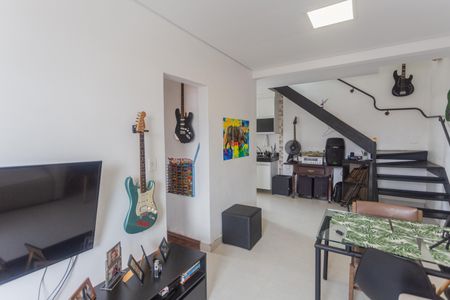 Sala de apartamento à venda com 4 quartos, 130m² em Sagrada Família, Belo Horizonte