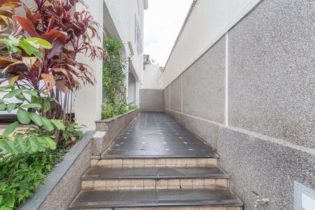 Apartamento à venda com 130m², 4 quartos e 1 vaga Apartamento à venda com 130m², 4 quartos e 1 vagaHall de entrada