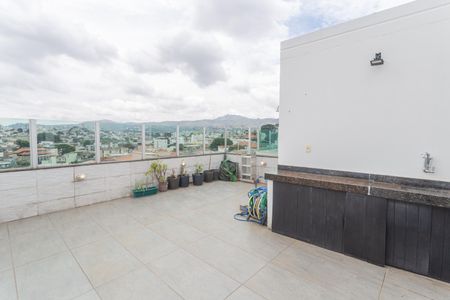 Apartamento à venda com 130m², 4 quartos e 1 vaga Apartamento à venda com 130m², 4 quartos e 1 vagaCobertura