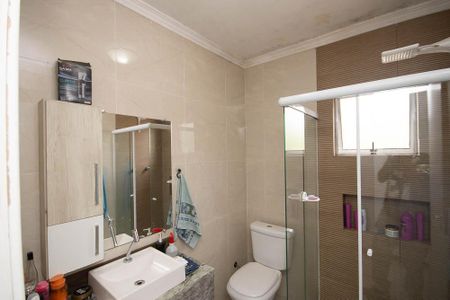 Casa à venda com 81m², 3 quartos e 3 vagasBanheiro Social 2