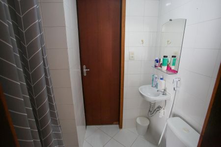 Casa à venda com 78m², 3 quartos e 1 vagaBanheiro da Suíte 2