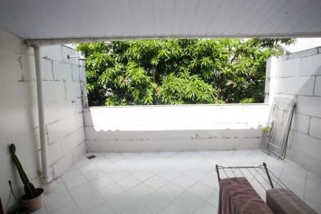 Casa à venda com 78m², 3 quartos e 1 vagaTerraço