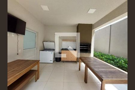 Apartamento para alugar com 33m², 2 quartos e sem vaga Apartamento para alugar com 33m², 2 quartos e sem vagaChurrasqueira