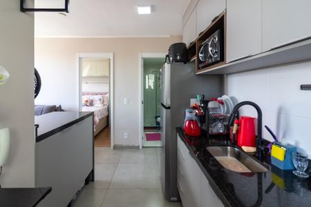 Apartamento para alugar com 33m², 2 quartos e sem vaga Apartamento para alugar com 33m², 2 quartos e sem vagaCozinha integrada com área de Serviço