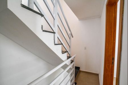Apartamento à venda com 80m², 2 quartos e 1 vagaEscada